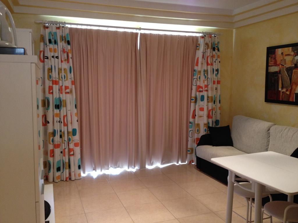 Orlando Apart Costa Adeje  Værelse billede